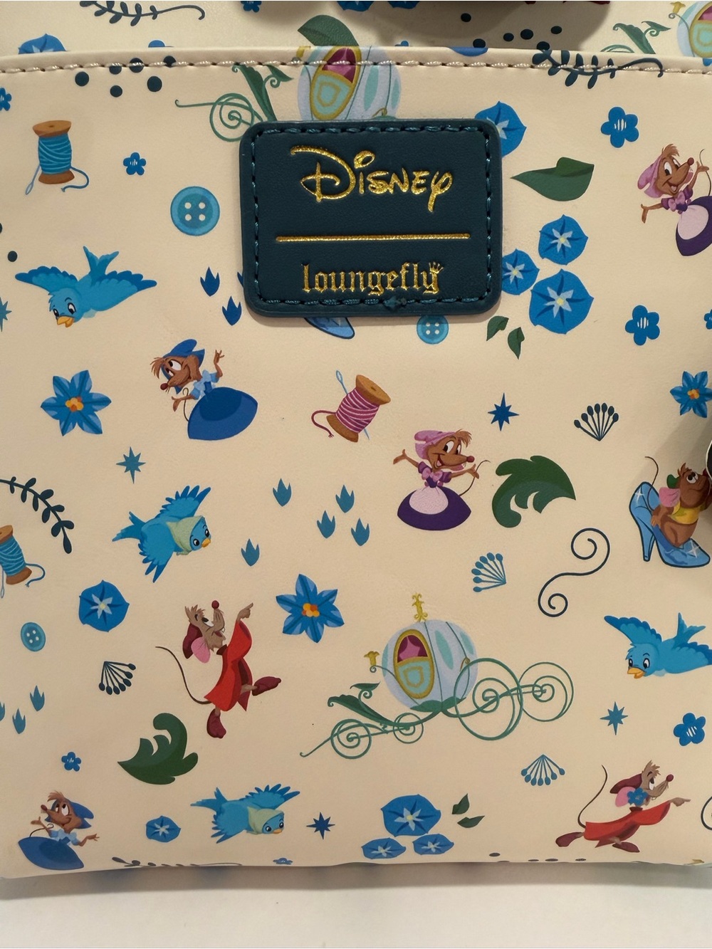 NWT Loungefly Cinderella Icons AOP Crossbody Bag - Picture 9 of 14
